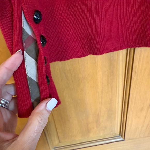 Burberry Crimson Crew Neck Cashmere Sweater - Picture 10 of 12